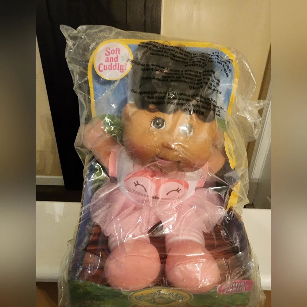** 2016 Vintage Sitting Pretty Cabbage Patch Doll Factory Sealed **